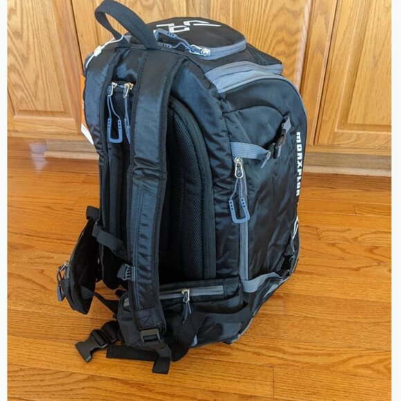 60L Waterproof Ski Boot & Helmet Backpack – Heavy-Duty, Multi-Compartment Gear B main image 5